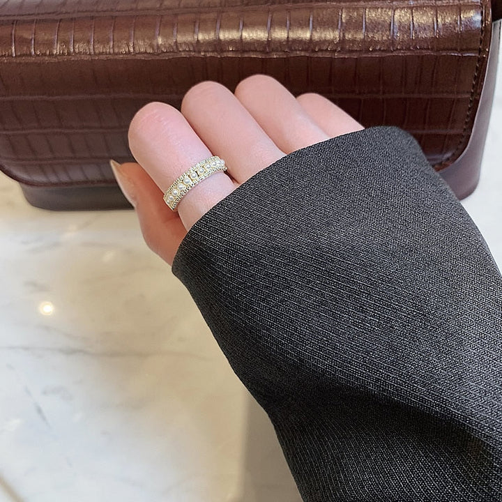 Luksusring i guld og perler
