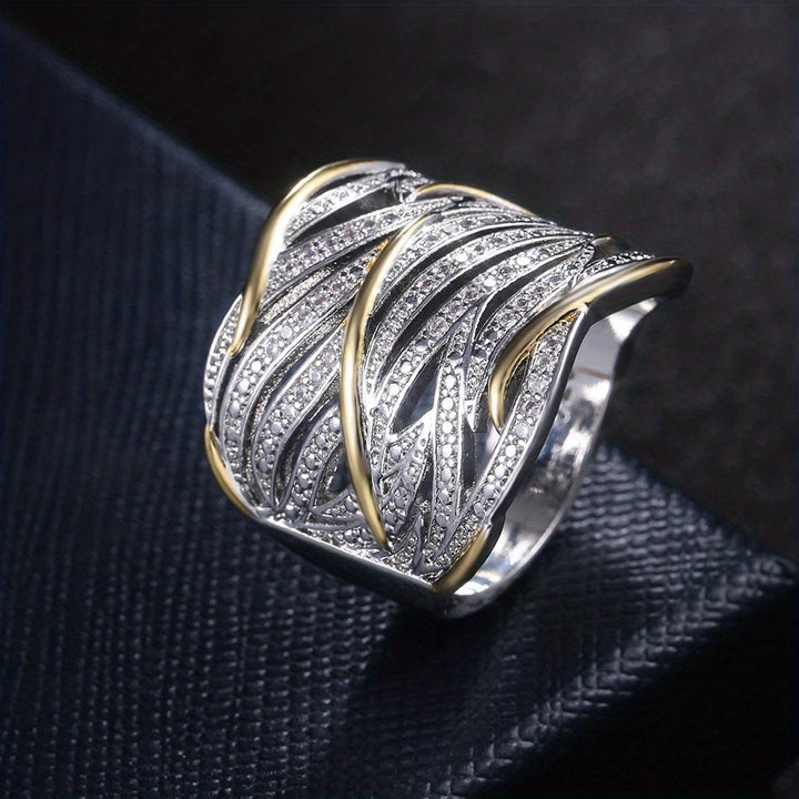 Stilfuld Lagdelt Snor Ring